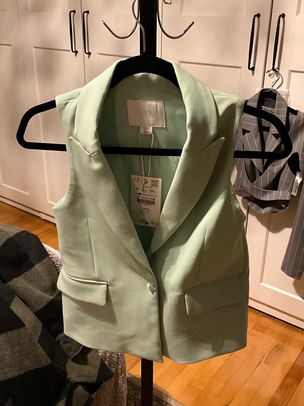 Zara Mint Green Sleeveless Tailored Vest